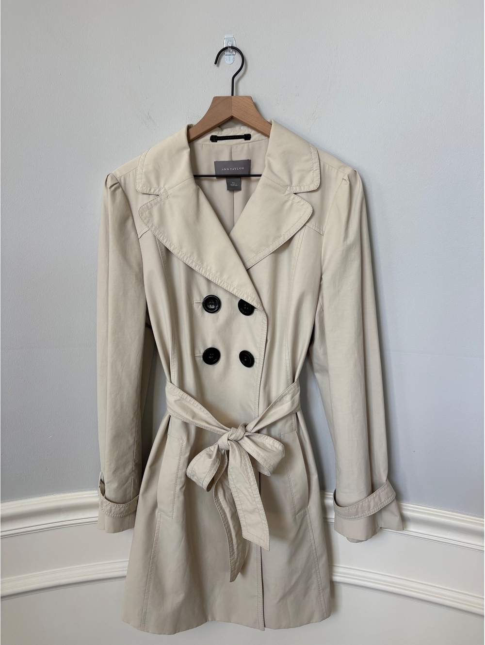 Ann Taylor Classic Double-Breasted Belted Trench Coat Beige - XL- Worn Twice!